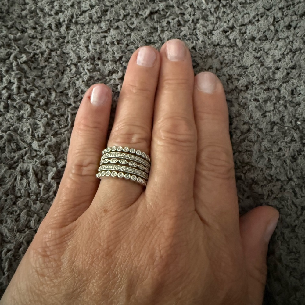 Elegant Sterling Silver and diamond Band Ring